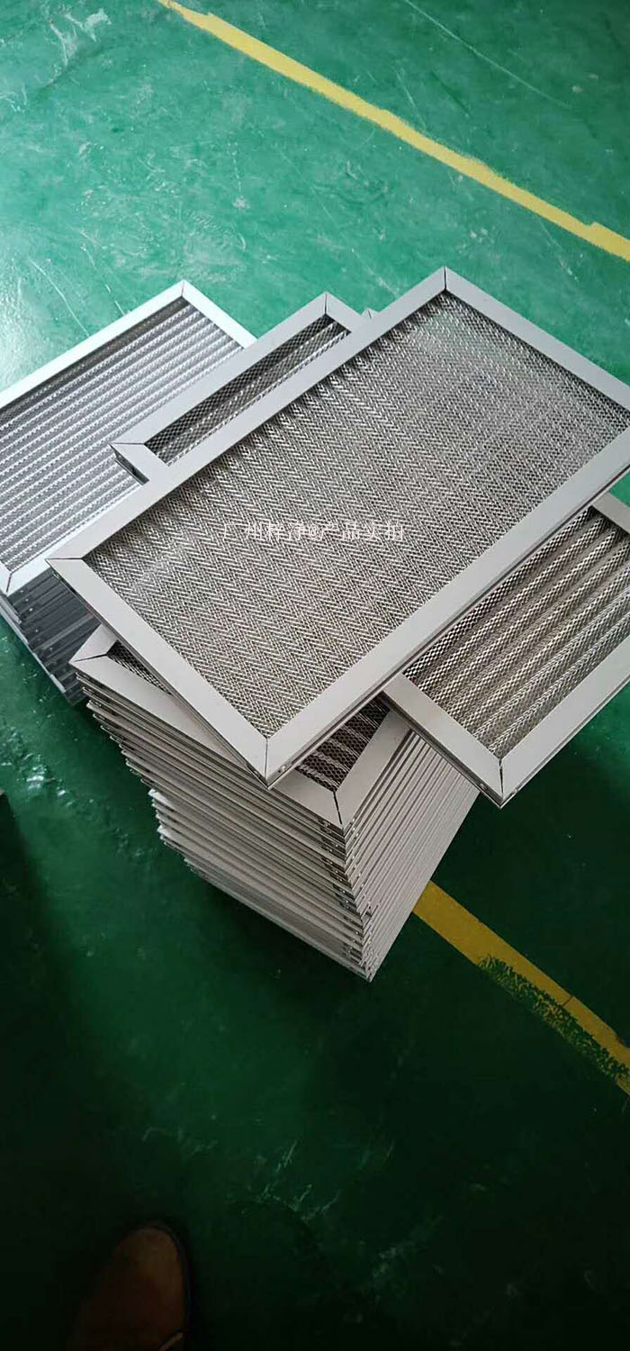 金屬網(wǎng)過(guò)濾器又叫鋁網(wǎng)過(guò)濾器或者不銹鋼網(wǎng)空氣過(guò)濾器以及金屬孔網(wǎng)初效過(guò)濾器等 金屬網(wǎng)過(guò)濾器又叫鋁網(wǎng)過(guò)濾器或者不銹鋼網(wǎng)空氣過(guò)濾器以及金屬孔網(wǎng)初效過(guò)濾器等