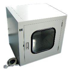 電子聯鎖傳遞窗是潔凈室內外或潔凈室之間傳遞物品時起到隔斷氣流貫穿作用的孔口傳遞裝置。可防止隨物品傳遞傳播污染，并有利于潔凈室對外維持正壓